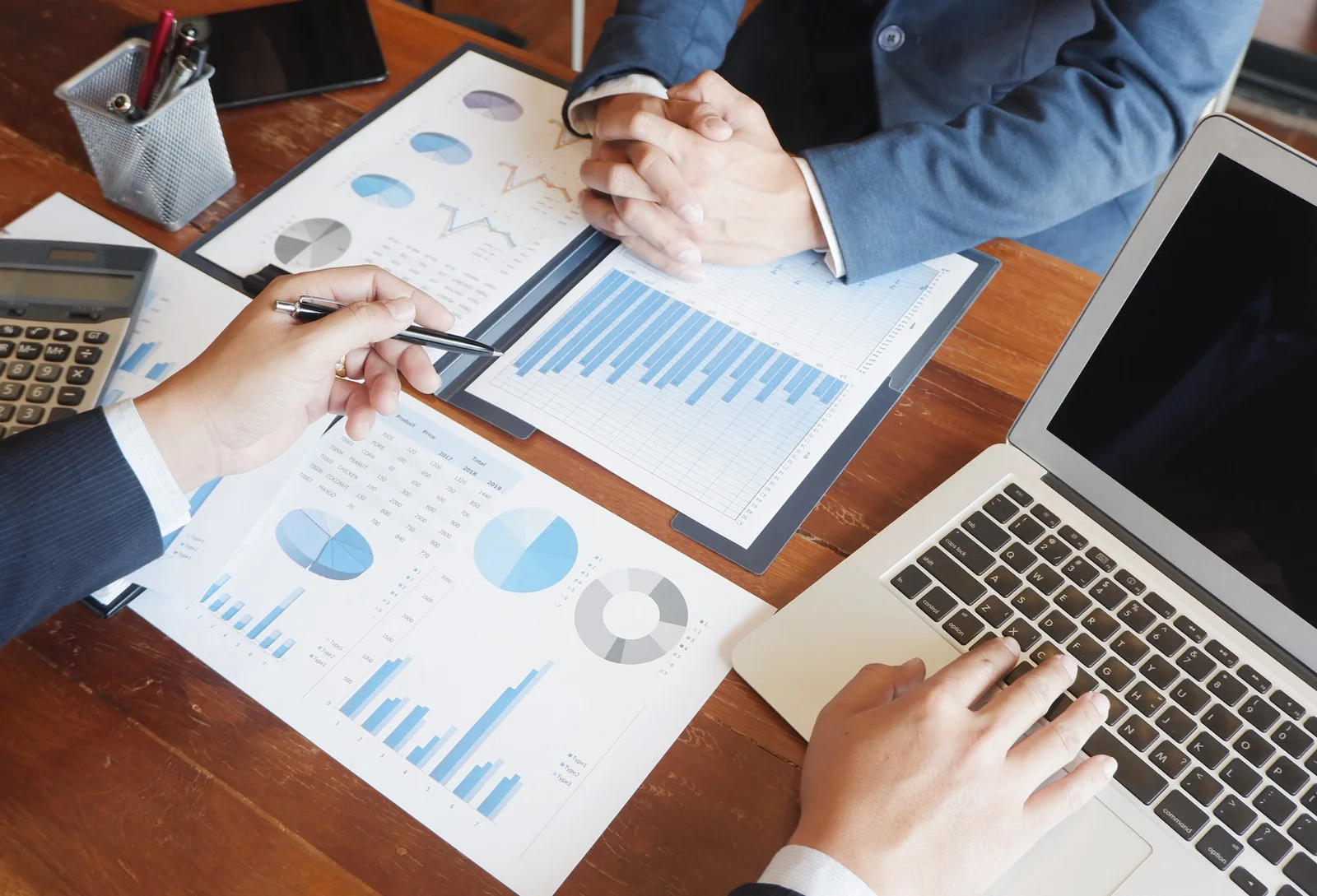 Consultoria de marketing para engenharia, agência ou equipe interna: o que contratar?